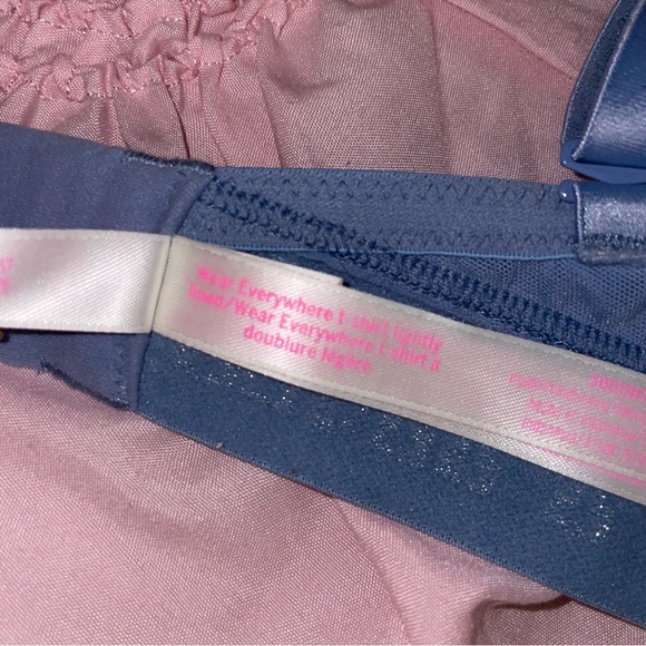 ❤️SOLD❤️ Blue Victoria’s Secret wear everywhere bra 36DD - Picture 6 of 6